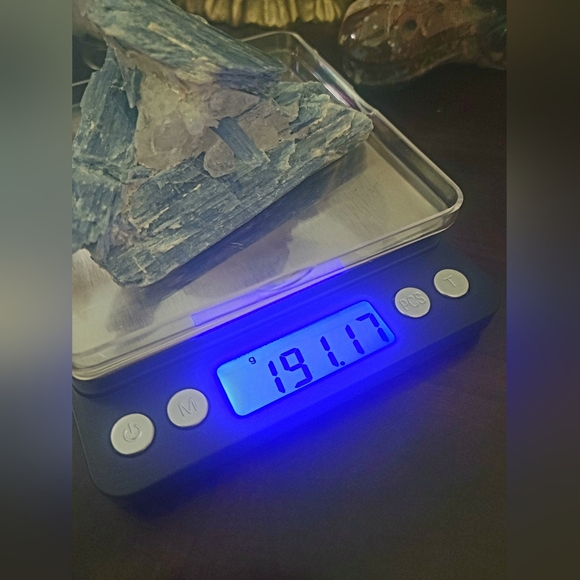 Blue Kyanite Crystal - Picture 2 of 11